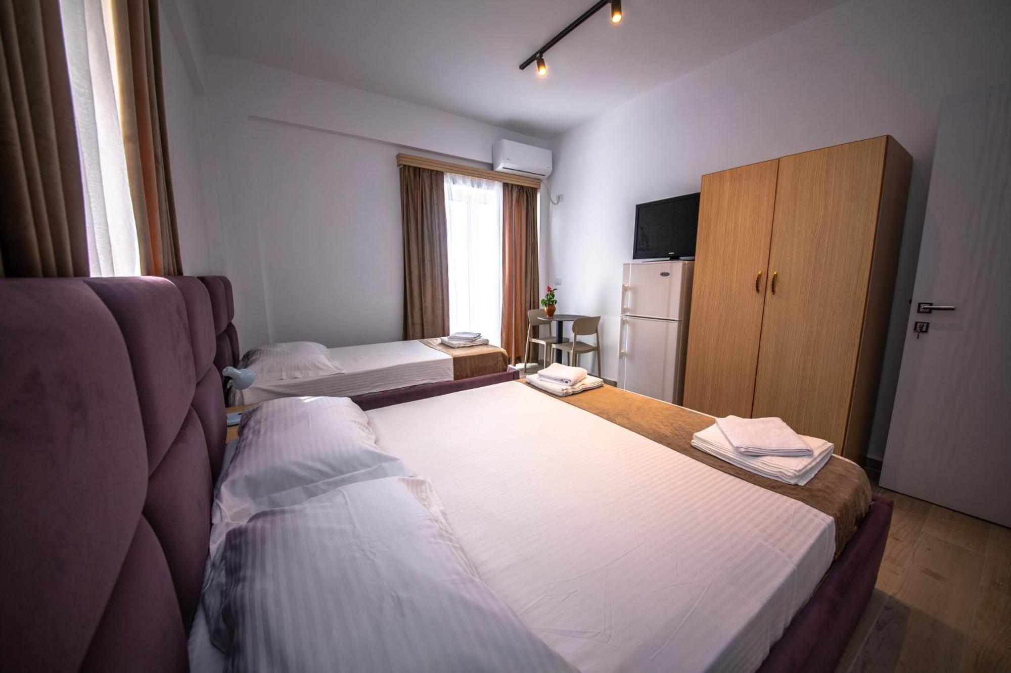 Hotel Perla Ксамил Екстериор снимка