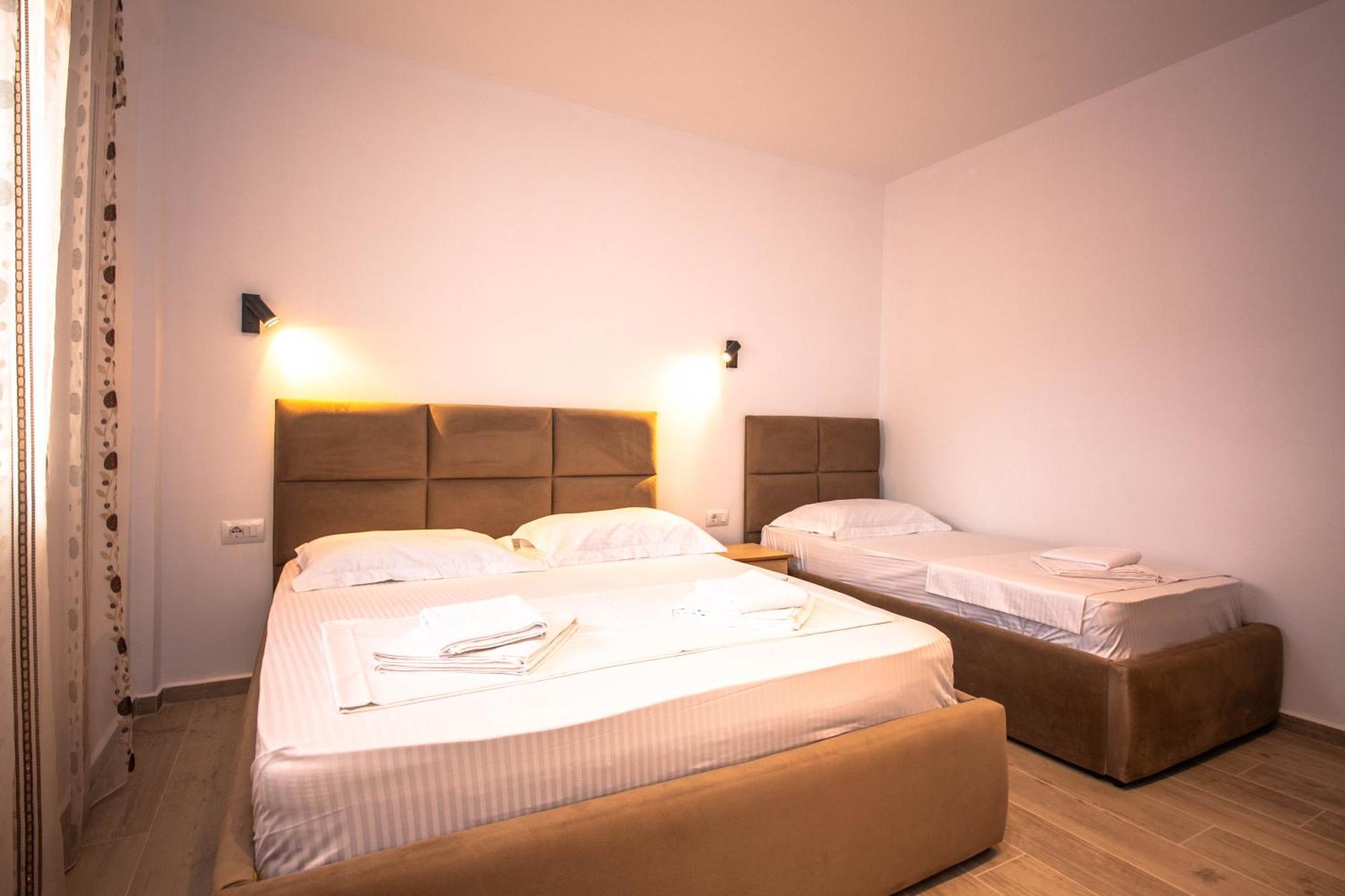 Hotel Perla Ксамил Екстериор снимка