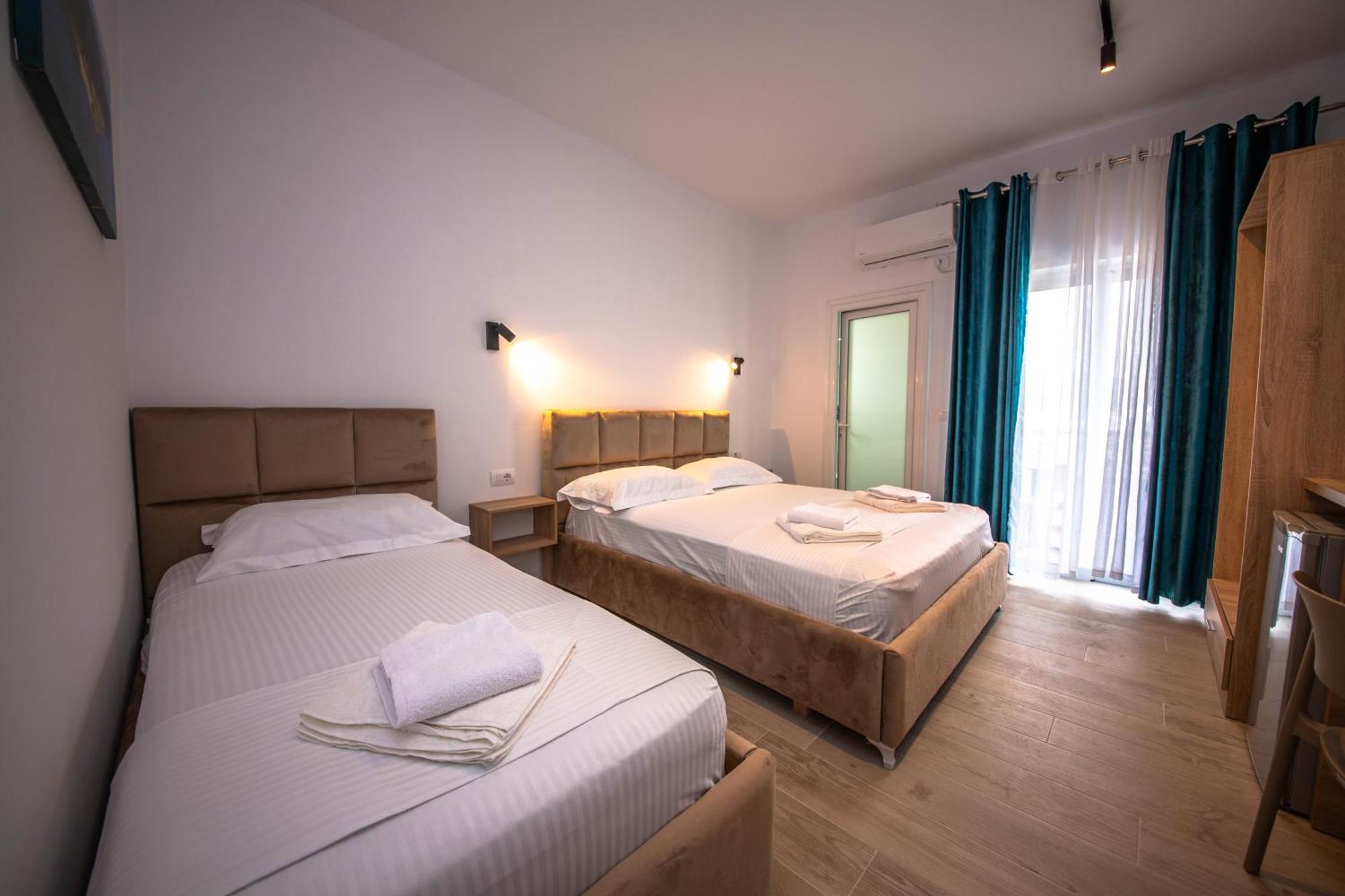 Hotel Perla Ксамил Екстериор снимка