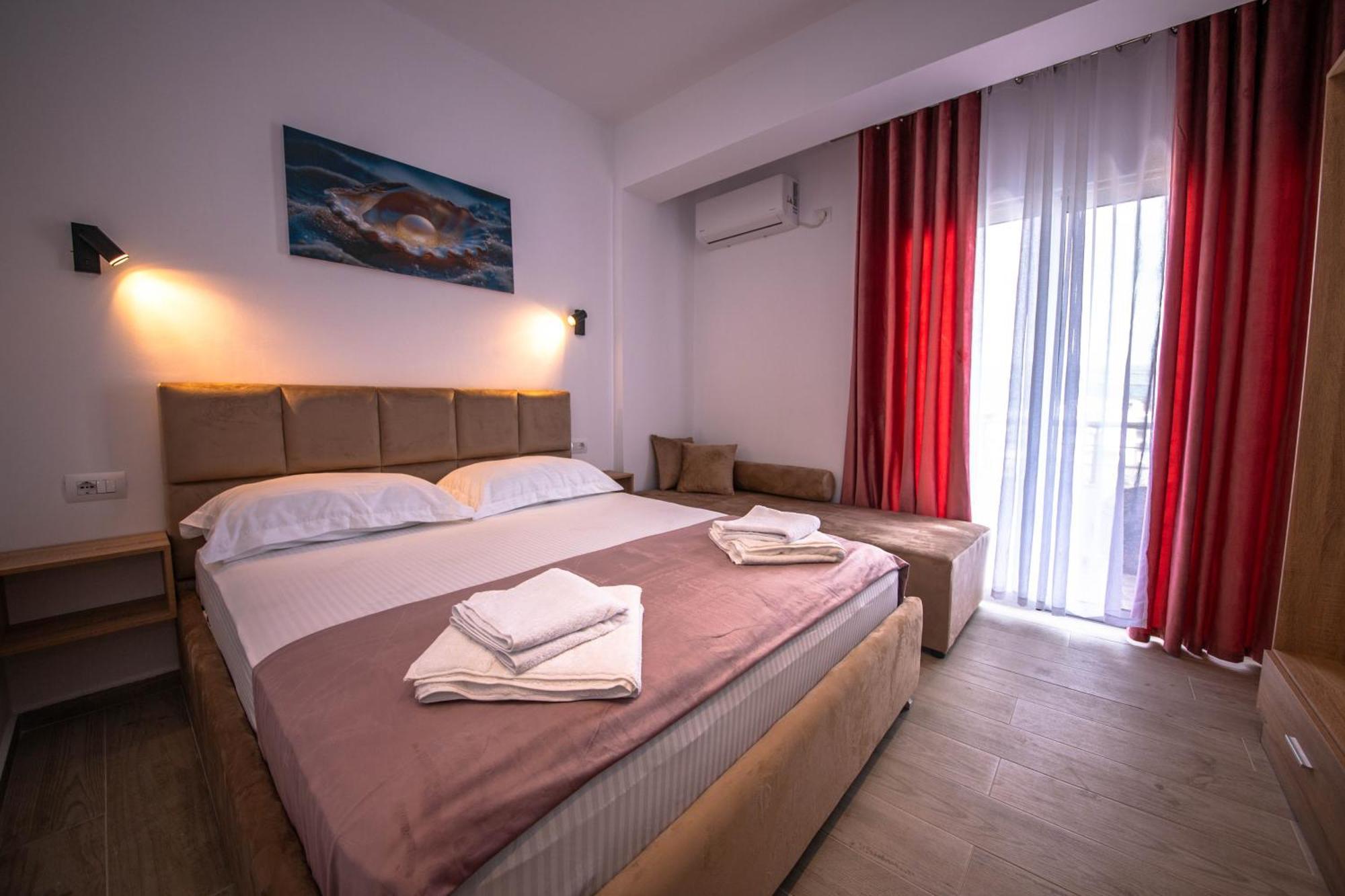 Hotel Perla Ксамил Екстериор снимка