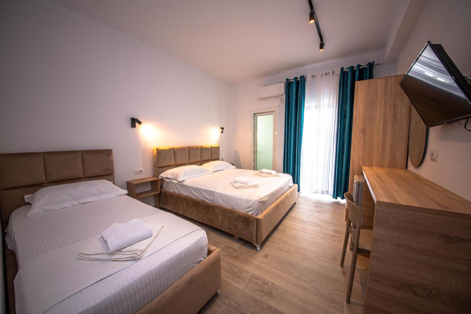 Hotel Perla Ксамил Екстериор снимка