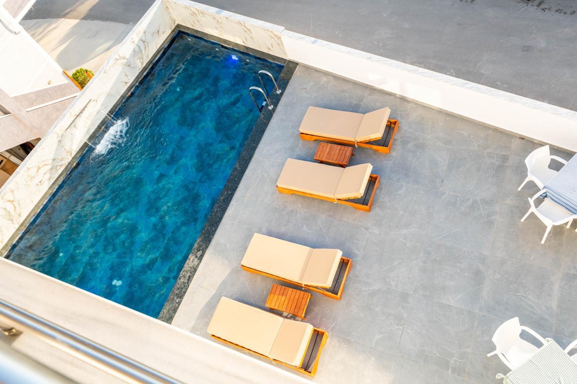 Hotel Perla Ксамил Екстериор снимка