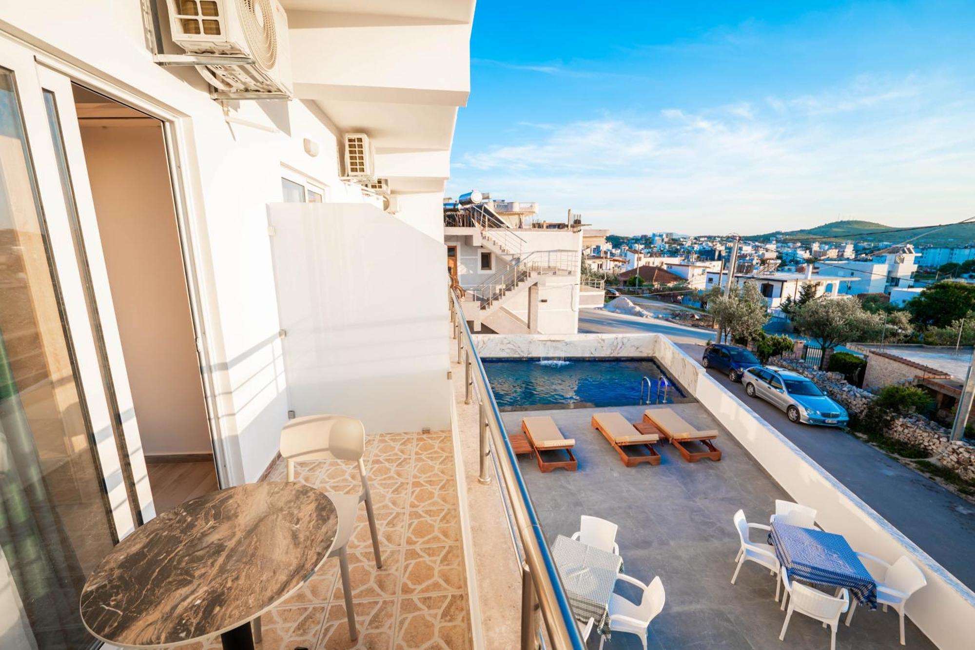 Hotel Perla Ксамил Екстериор снимка