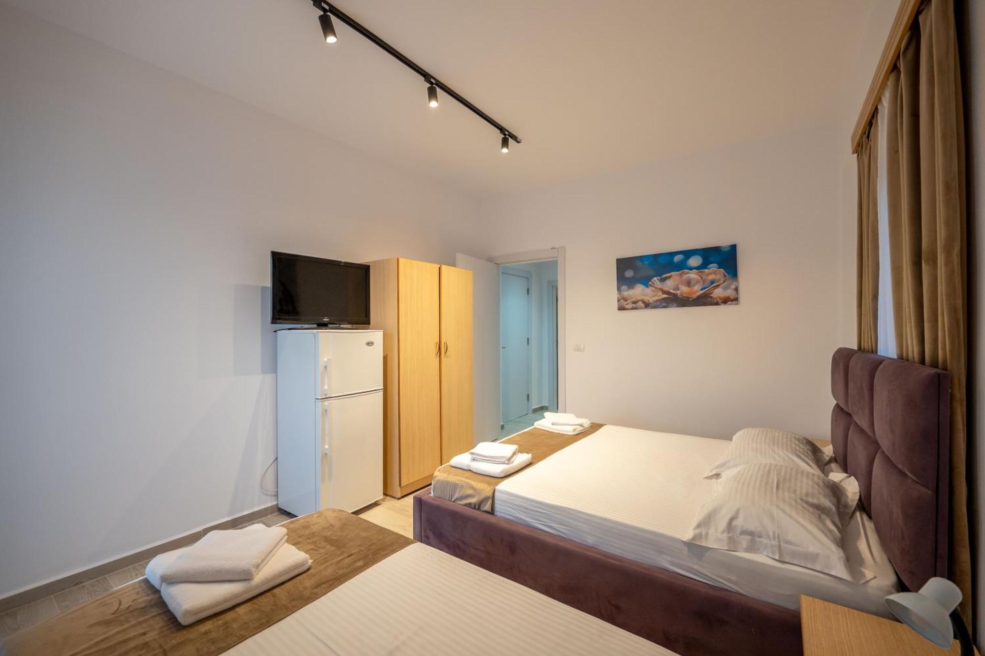 Hotel Perla Ксамил Екстериор снимка